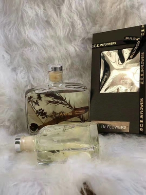 Großes Parfüm-Luxusgeschenk Aroma-Reed Diffusers 350ml eingestellt mit Flugschreiber