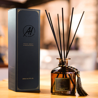 Hölzernes Deckel-Duft-Rattan schwarzer Reed Diffuser Bottle 50ml mit Stock