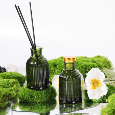 Gartenduft Glasflasche Reed Diffuser Private Label 100 ml mit goldfarbenem Metalldeckel