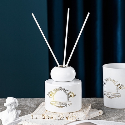 Lufterfrischer-Schwarz-weiße Flaschen-Glas-Duft-Öl-Geruch-Kerzen Reed Diffuser Gift