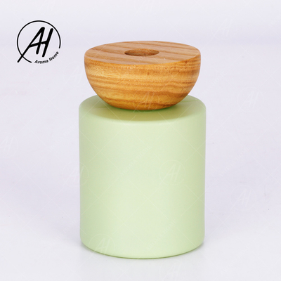 Geschenk stellte grüne Glasweiße Rattan-Hauptstöcke flaschen-Reed Diffusers 150ml ein