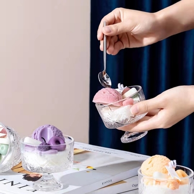 Sojabohnenöl-Wachs-Kerze roch kleine Eiscreme der Eigenmarken-140g roch Kerzen im Kasten