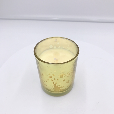 Selbst gemachte gelbe Galvanisierungsaroma-Ausgangskerze für Aromatherapie