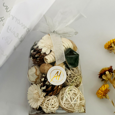 Handgemachtes Aroma-Trockenblumengesteck 200g roch Trockenblumen und Nüsse