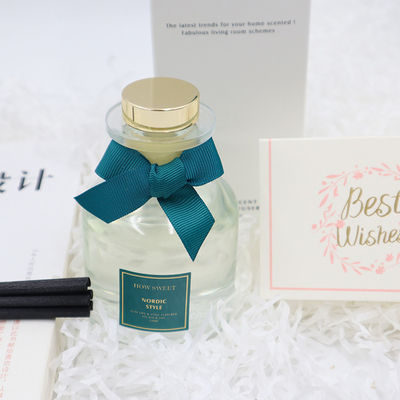 Luxusgeschenk Aroma-Reed Diffusers 126ml eingestellt mit grünem Band und kundenspezifischem Aufkleber