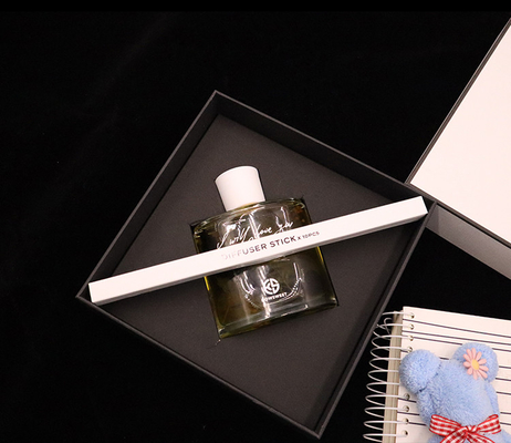 Quadrat-Flaschen-Luxusgeschenk Aroma-Reed Diffusers 180ml eingestellt mit weißem Kasten