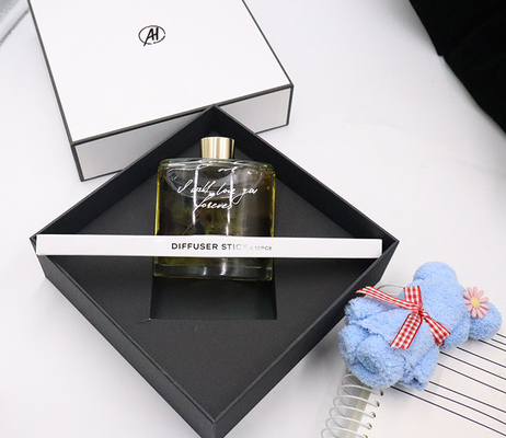 Quadrat-Flaschen-Luxusgeschenk Aroma-Reed Diffusers 180ml eingestellt mit weißem Kasten