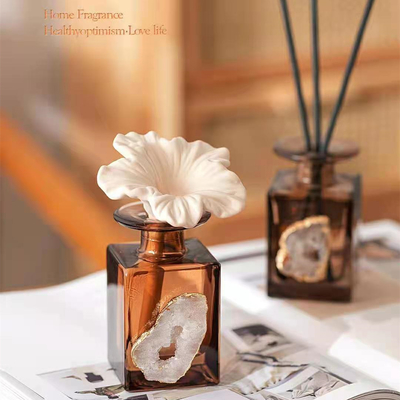 Luxusgeschenk Aroma-Reed Diffusers 180ml Brown stellte mit weißer Shell Decoration ein