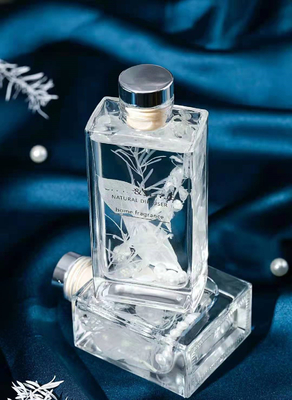 Quadrat-Parfüm-Luxusgeschenk Aroma-Reed Diffusers 150ml eingestellt mit Trockenblume