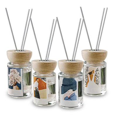 Kundenspezifisches buntes Geschenk stellte Luxusparfüm 120ml mit CMYK-Kasten-Aroma Reed Diffuser ein