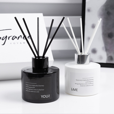 Kundenspezifische Schwarzweiss-Aroma-Reed Diffuser Set Sea Salt-Feige 150mlx2