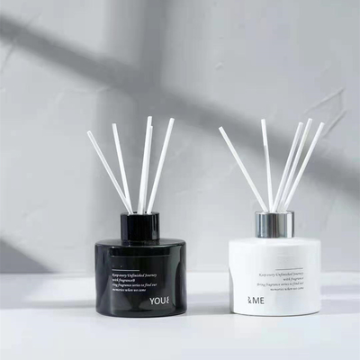 Kundenspezifische Schwarzweiss-Aroma-Reed Diffuser Set Sea Salt-Feige 150mlx2