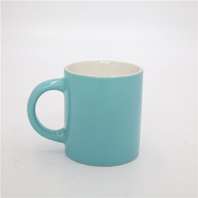 Aroma-Ausgangsroch glänzende blaue runde Tee-Schale keramische Sojabohnenöl-Kerze 5.5oz